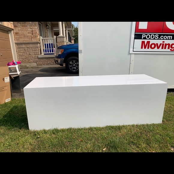 Dresser Table - Picture 1 of 4